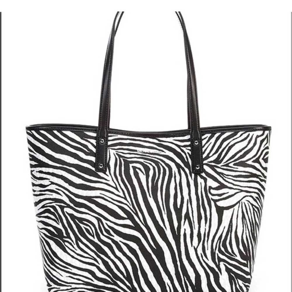Black and white Michael kors Tote